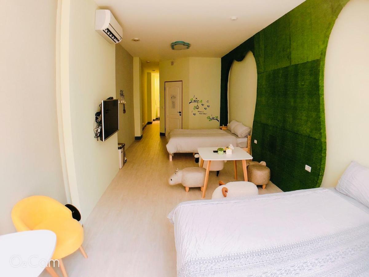 Greenonly Homestay Tainan Buitenkant foto