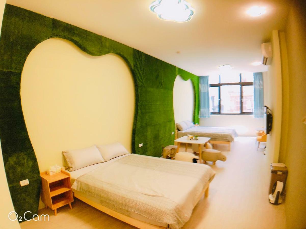 Greenonly Homestay Tainan Buitenkant foto
