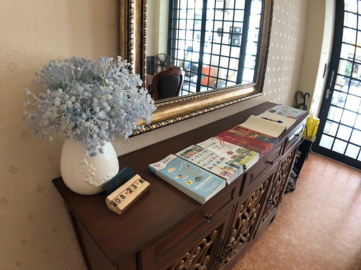 Greenonly Homestay Tainan Buitenkant foto